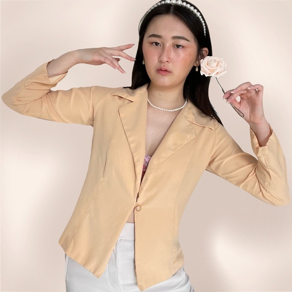Vintage peach blazer. - Picture 1 of 4